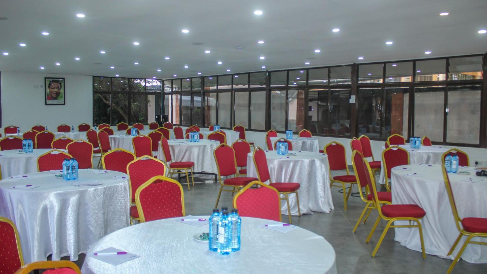 67 Airport Hotel Nairobi Mlolongo Exterior photo