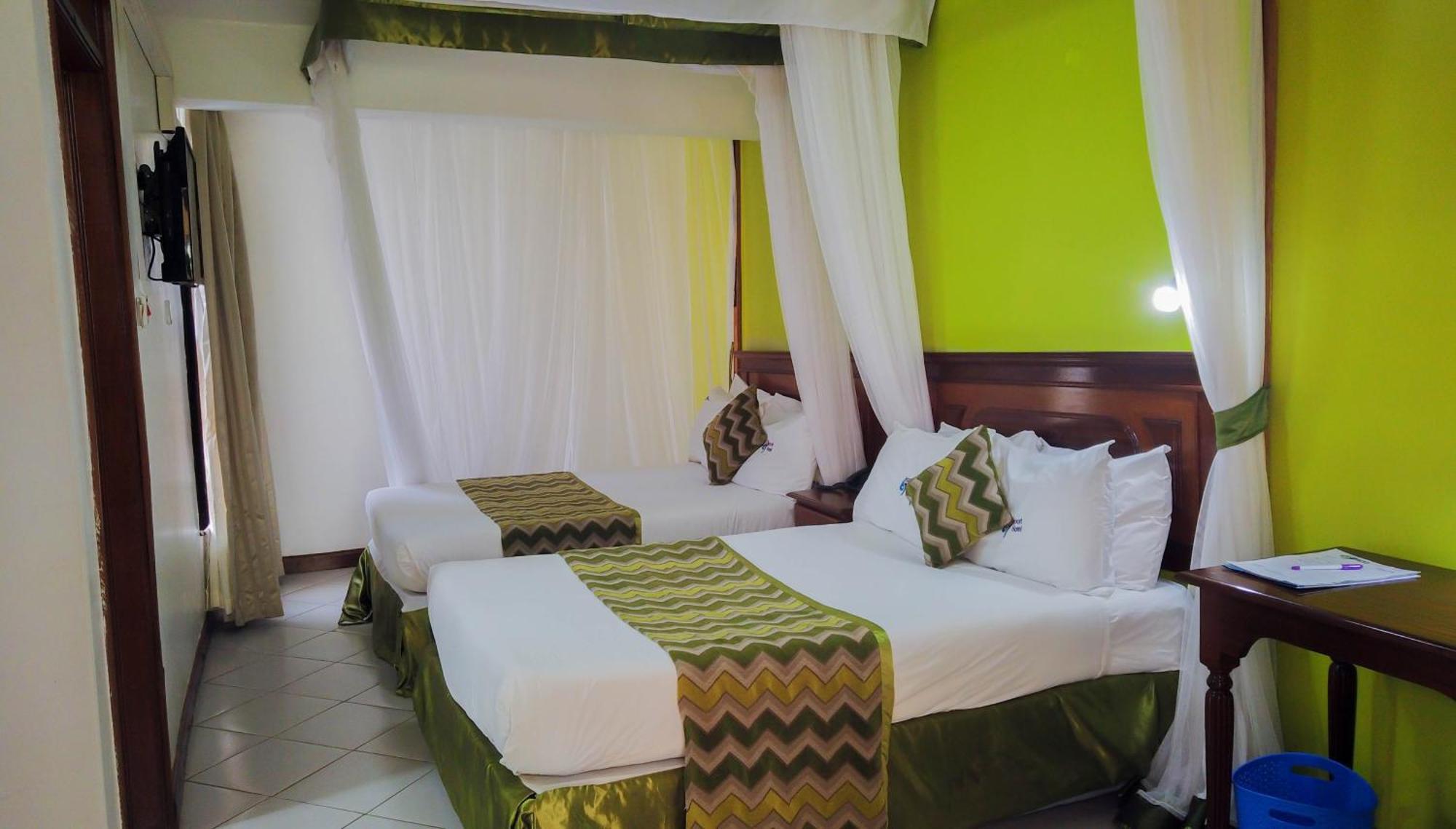67 Airport Hotel Nairobi Mlolongo Exterior photo