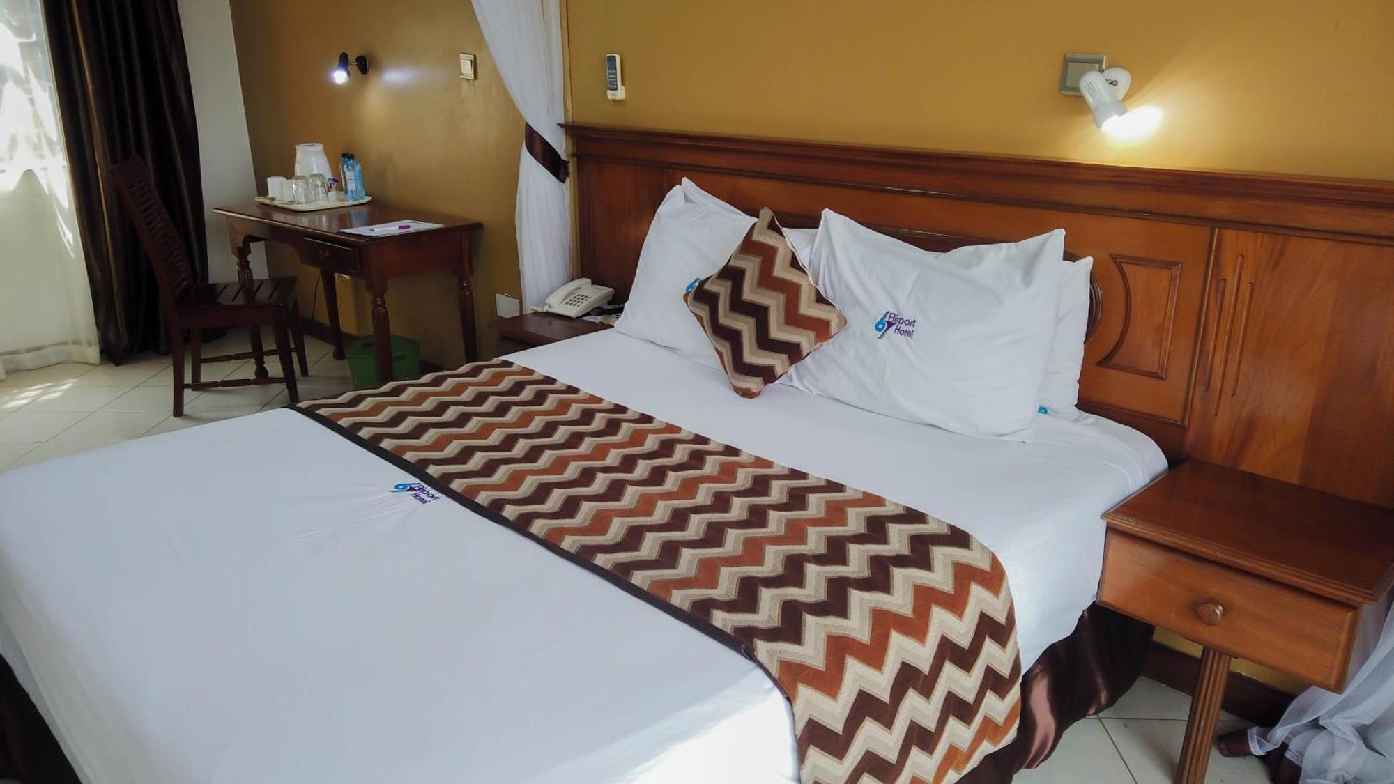 67 Airport Hotel Nairobi Mlolongo Exterior photo
