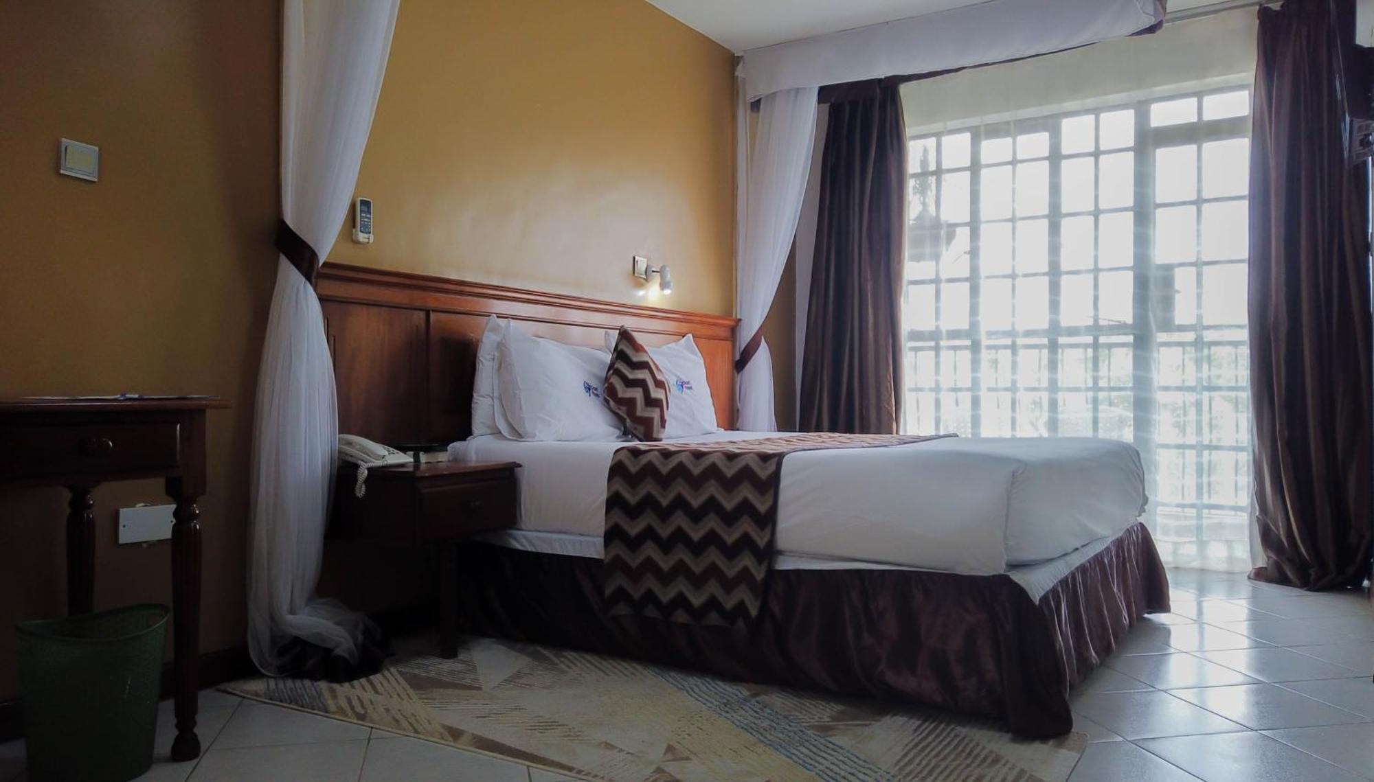 67 Airport Hotel Nairobi Mlolongo Exterior photo