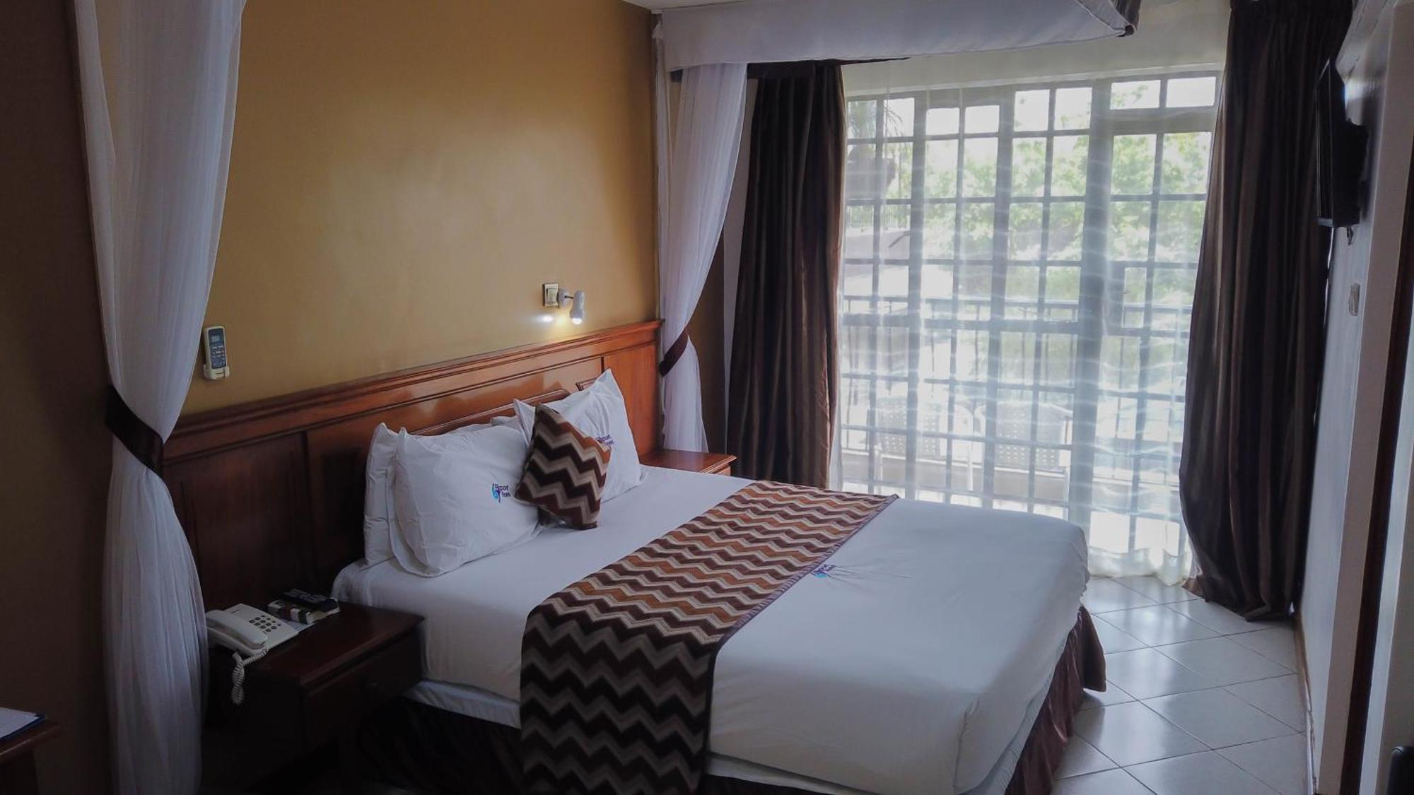 67 Airport Hotel Nairobi Mlolongo Exterior photo